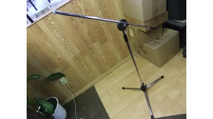 Amx MS-10  microphone stand with adjustable boom.